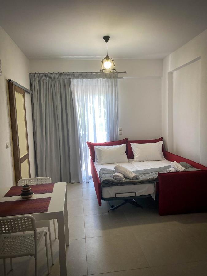 Sun Day Apartments Free Airport Shuttle أرتيميدا المظهر الخارجي الصورة