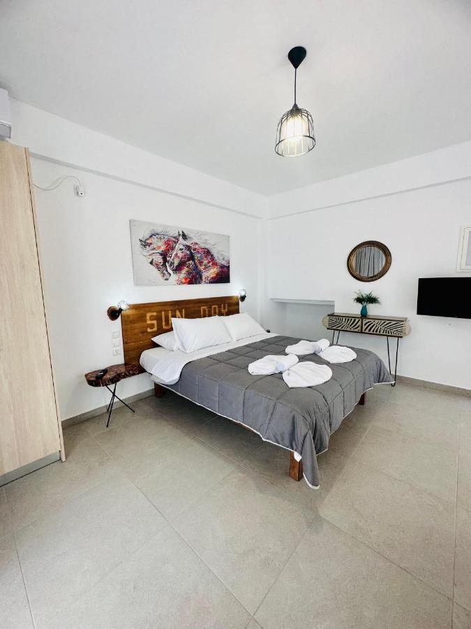 Sun Day Apartments Free Airport Shuttle أرتيميدا المظهر الخارجي الصورة