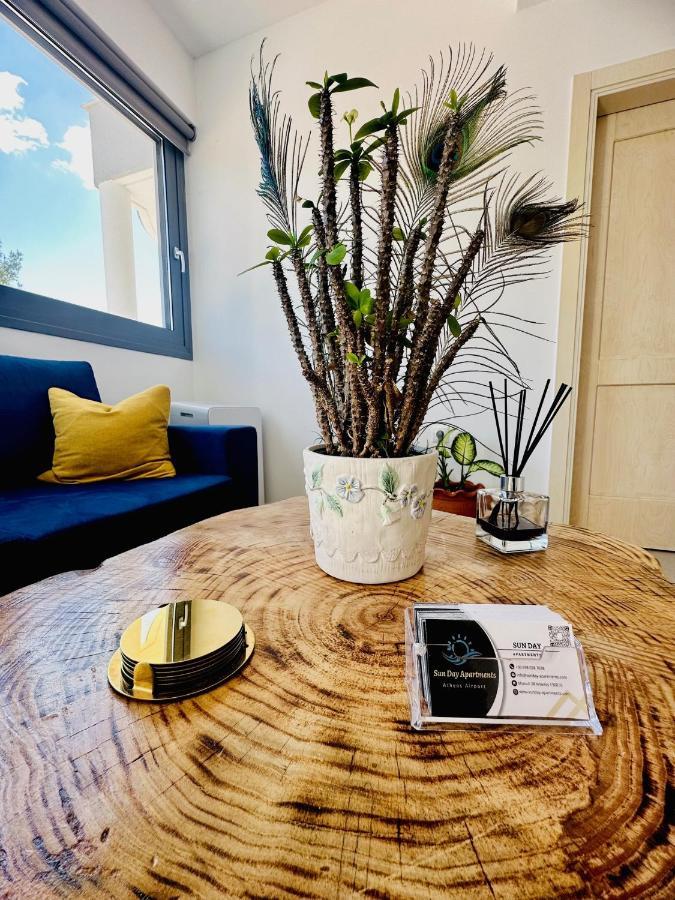 Sun Day Apartments Free Airport Shuttle أرتيميدا المظهر الخارجي الصورة
