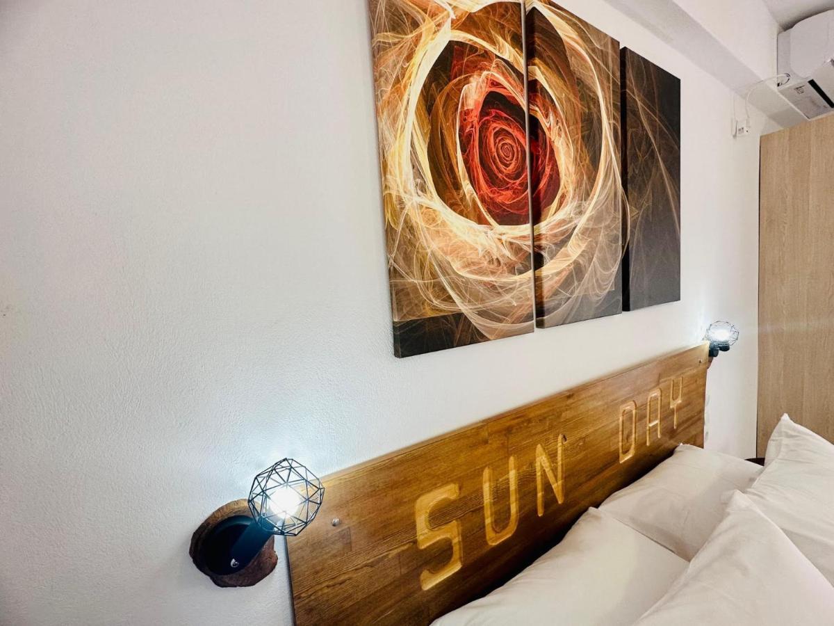 Sun Day Apartments Free Airport Shuttle أرتيميدا المظهر الخارجي الصورة