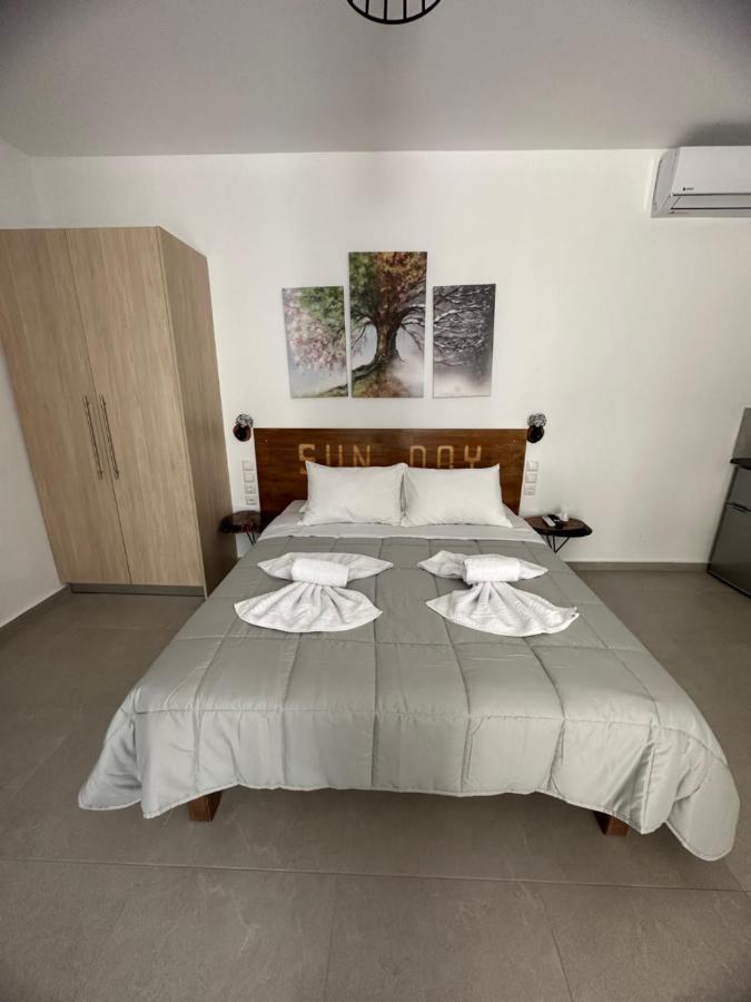 Sun Day Apartments Free Airport Shuttle أرتيميدا المظهر الخارجي الصورة