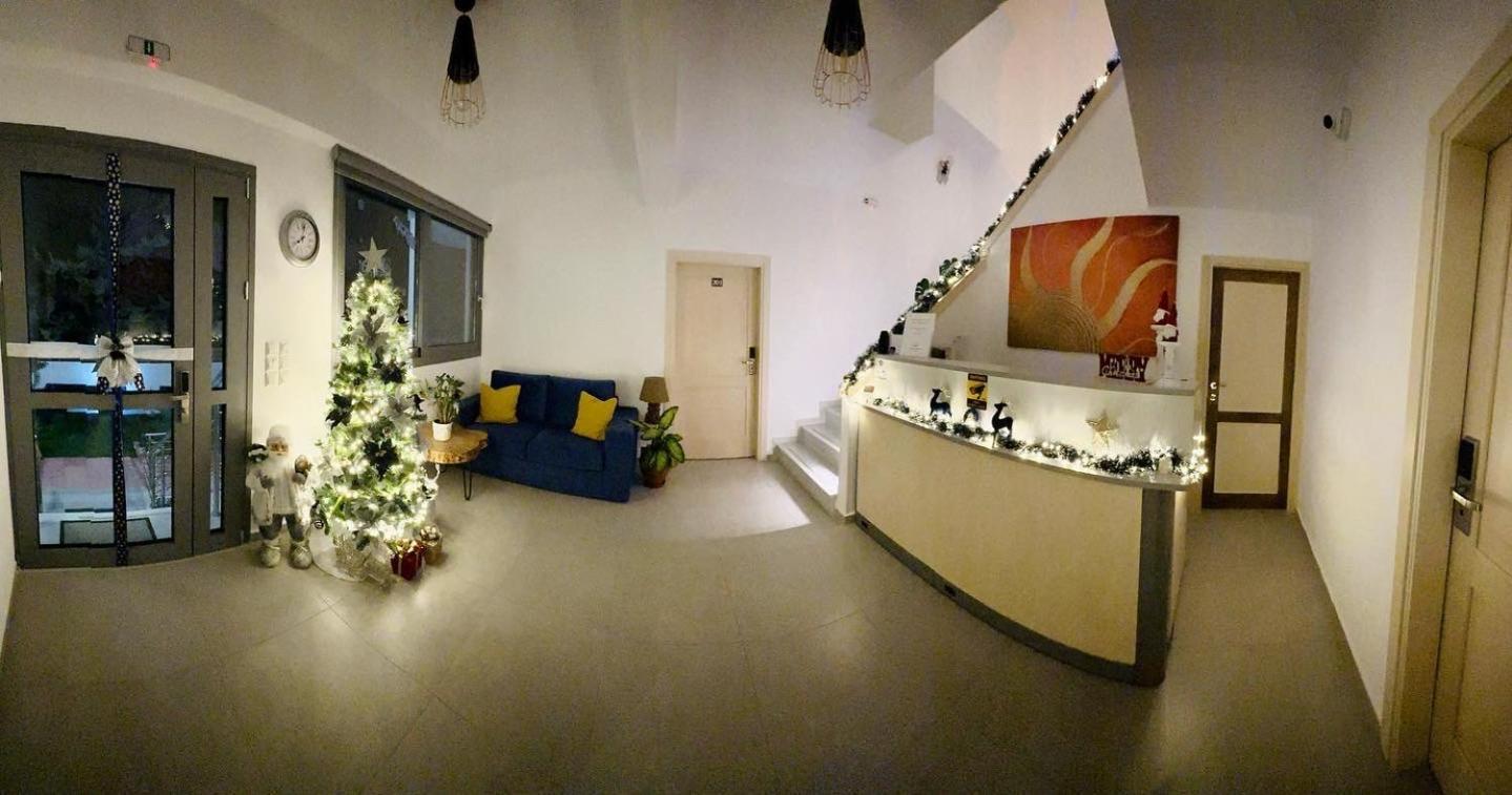 Sun Day Apartments Free Airport Shuttle أرتيميدا المظهر الخارجي الصورة