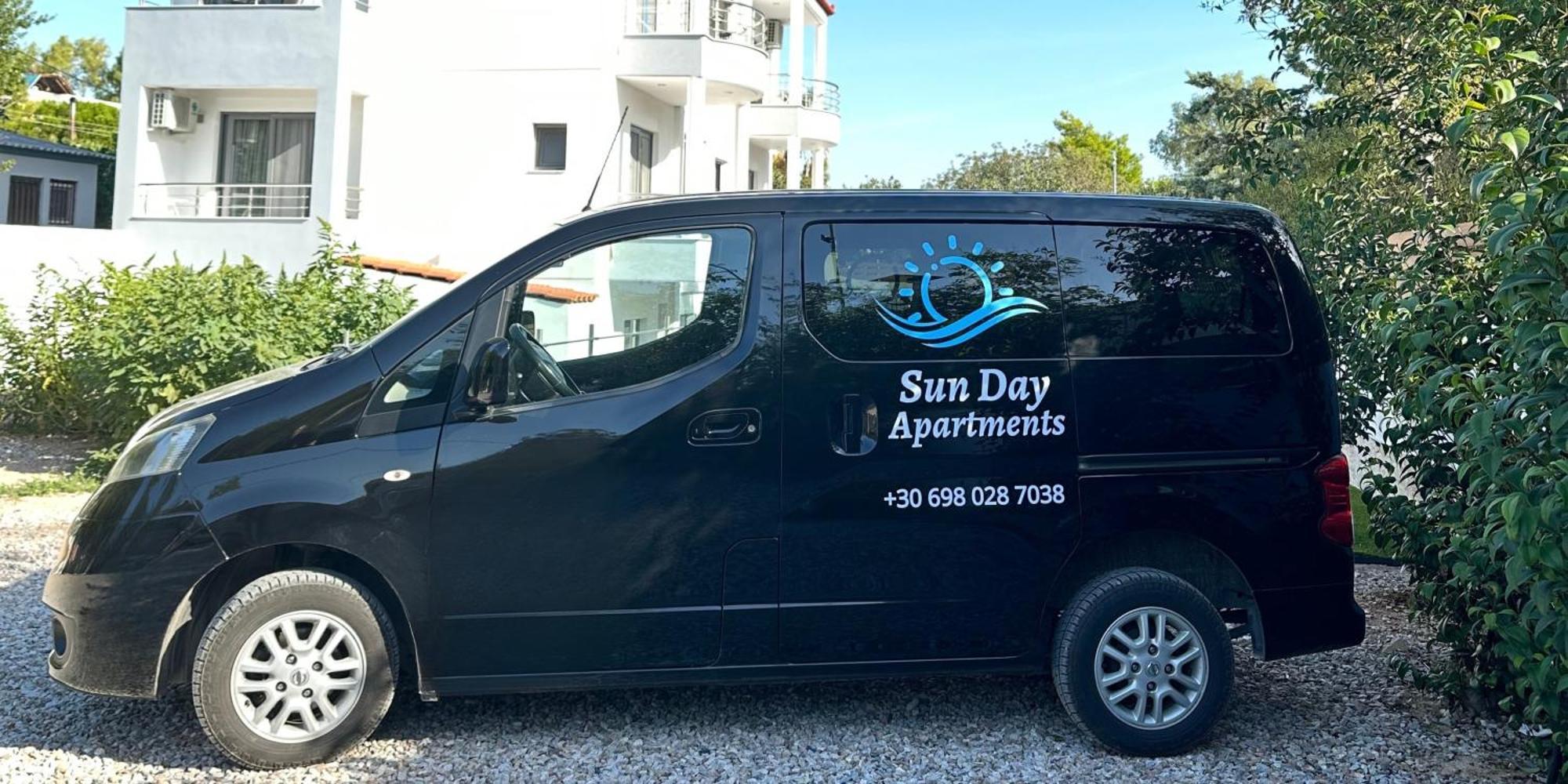 Sun Day Apartments Free Airport Shuttle أرتيميدا المظهر الخارجي الصورة