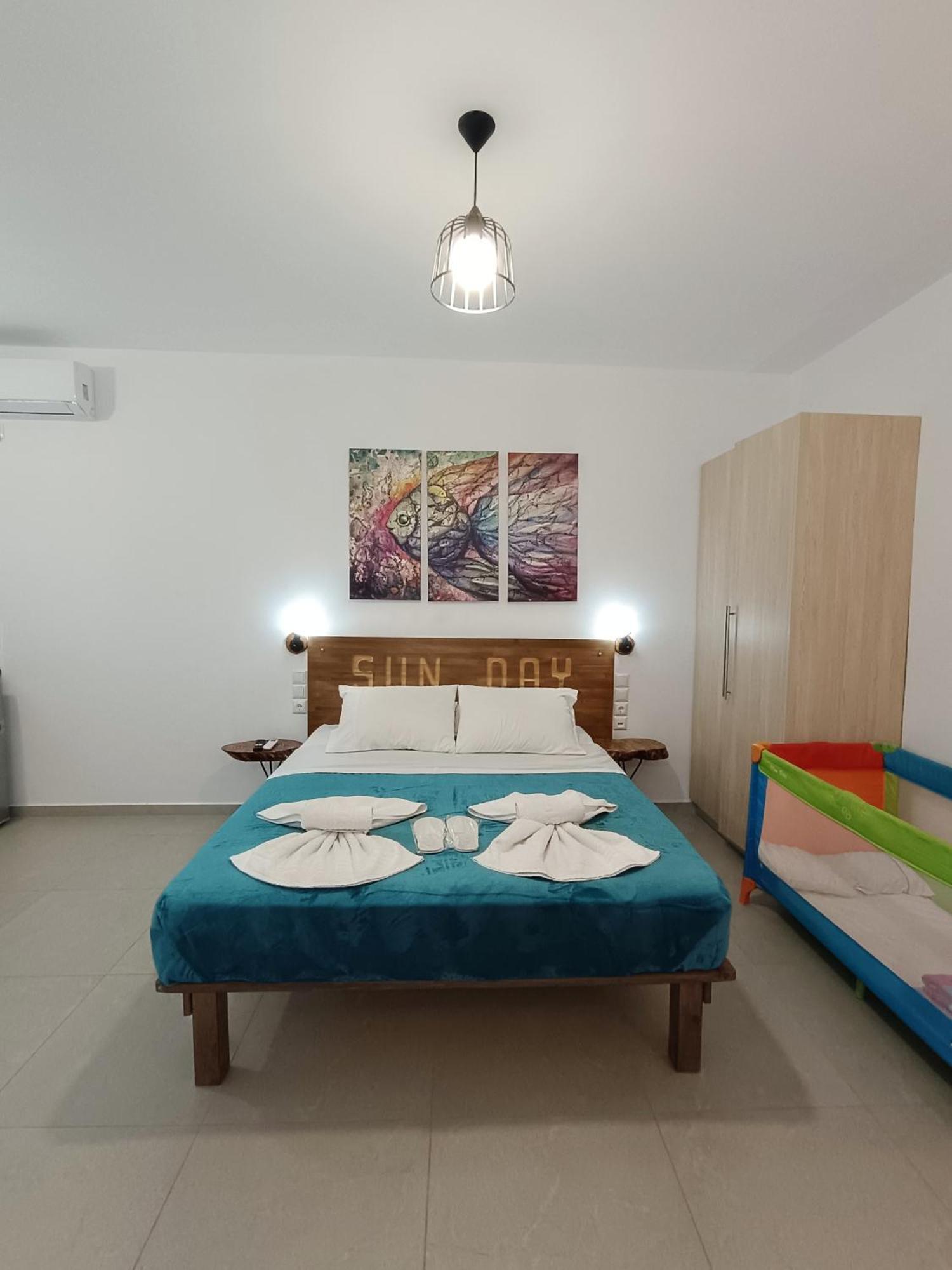 Sun Day Apartments Free Airport Shuttle أرتيميدا المظهر الخارجي الصورة
